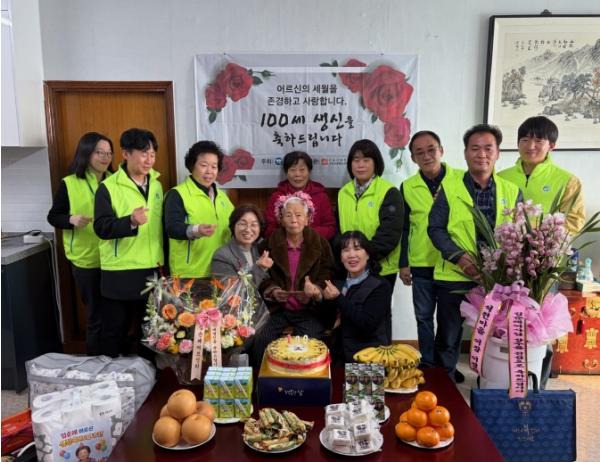 고창군, 100세 어르신 찾아 ‘만수무강’ 축하