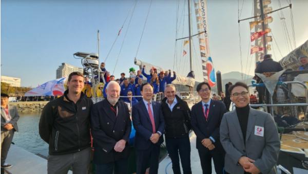 글로벌 해양이벤트 ‘클리퍼 세계일주 요트대회’ 선단, 경남 통영 상륙